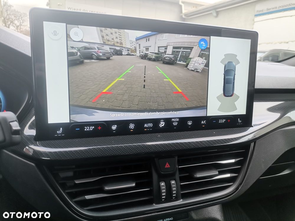 Ford Focus 1.0 EcoBoost ST-Line X - 24