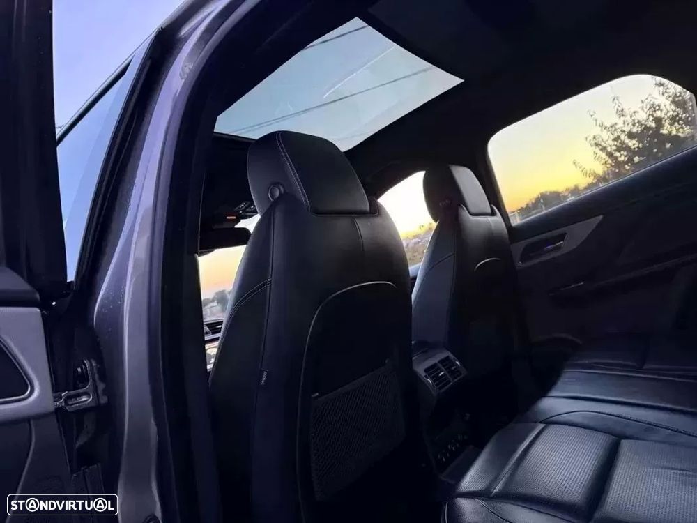 Jaguar F-Pace 3.0 TDV6 R-Sport AWD Aut. - 24