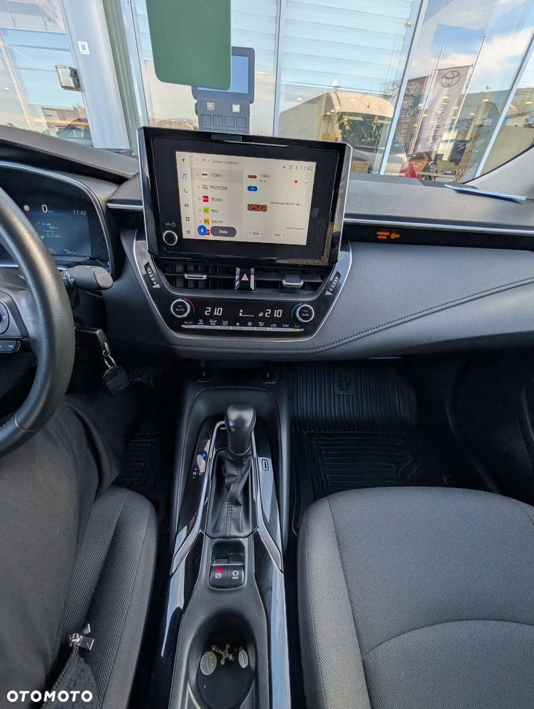 Toyota Corolla - 2