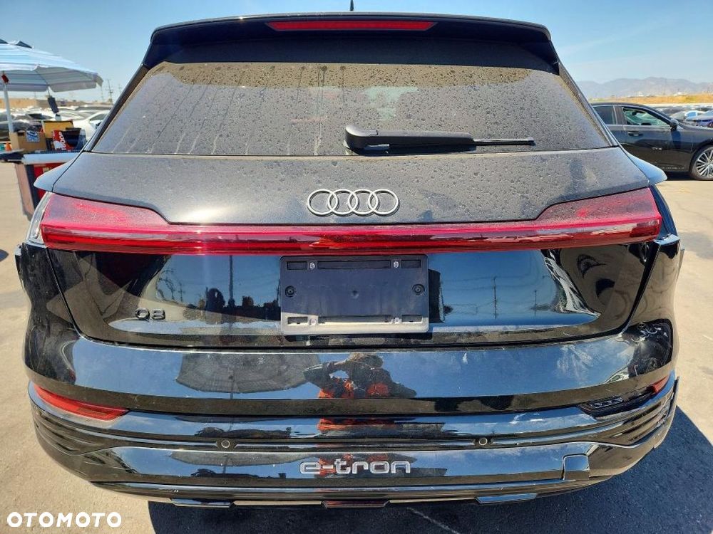 Audi Q8 e-tron - 3