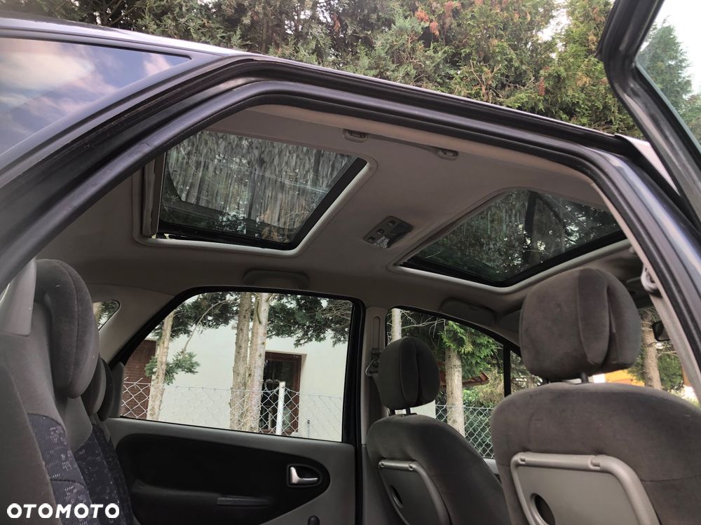 Renault Scenic 1.6 16V Authentique - 9