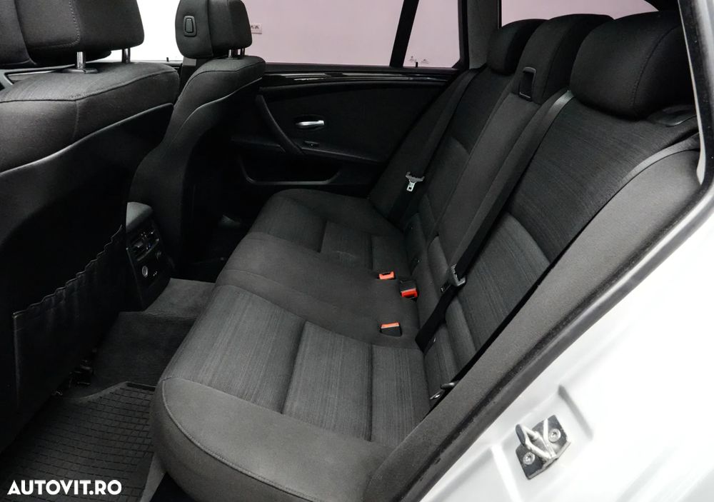 BMW Seria 5 520d Aut. Modern Line - 17