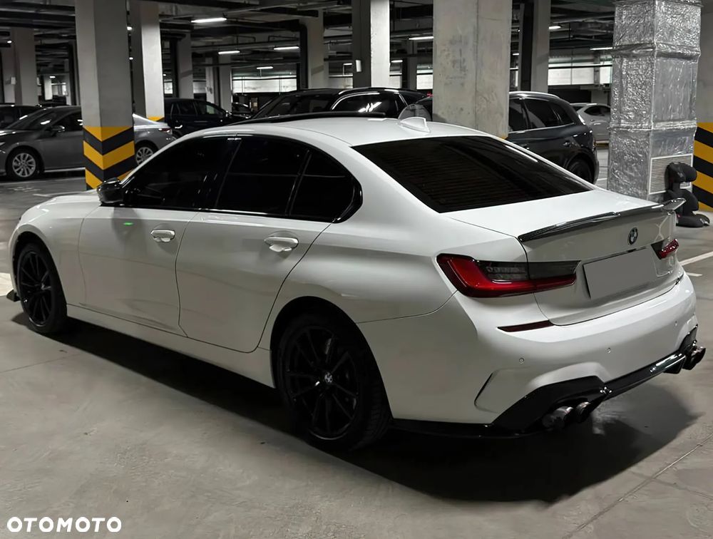 BMW Seria 3 330i xDrive - 3
