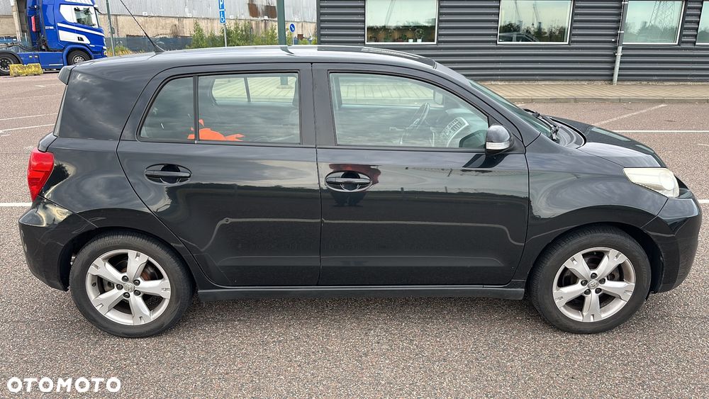 Toyota Urban Cruiser 1.33 4x2 - 3