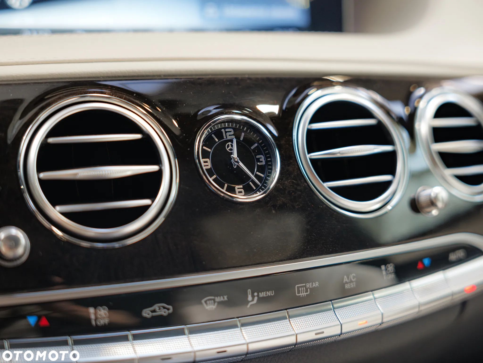 Mercedes-Benz Klasa S 400 d 4-Matic 9G-TRONIC - 39