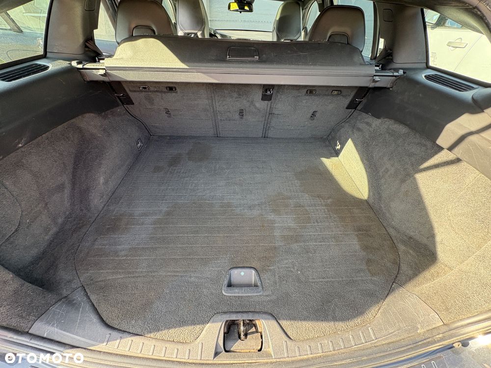 Volvo V60 D4 Drive-E R-Design Kinetic - 15