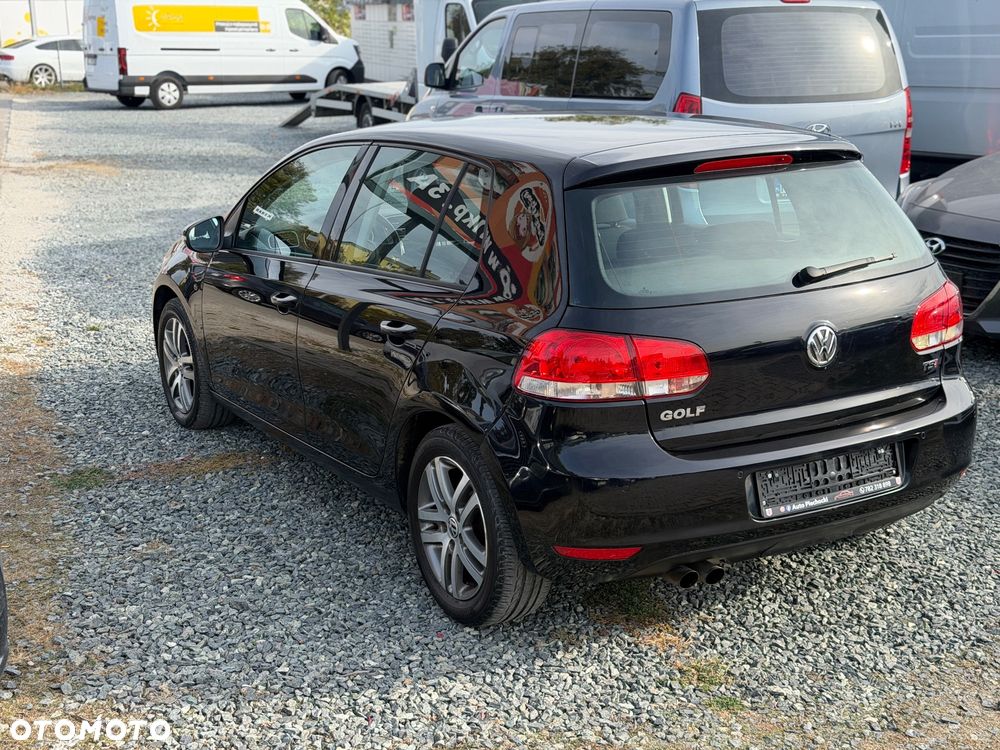 Volkswagen Golf - 17