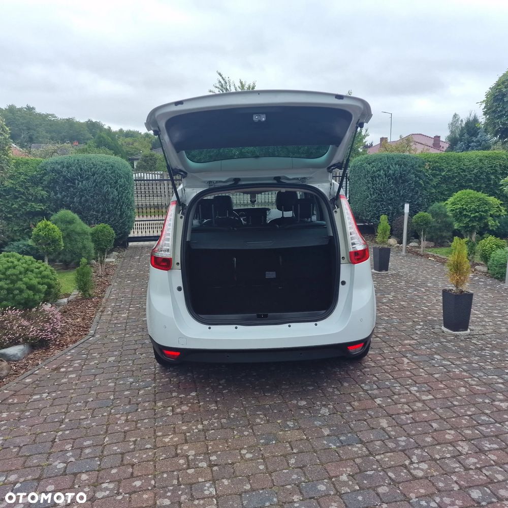 Renault Grand Scenic - 13