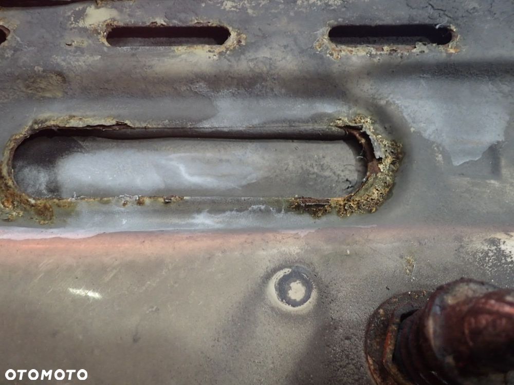 MASKA AUDI 80 B2 - 25