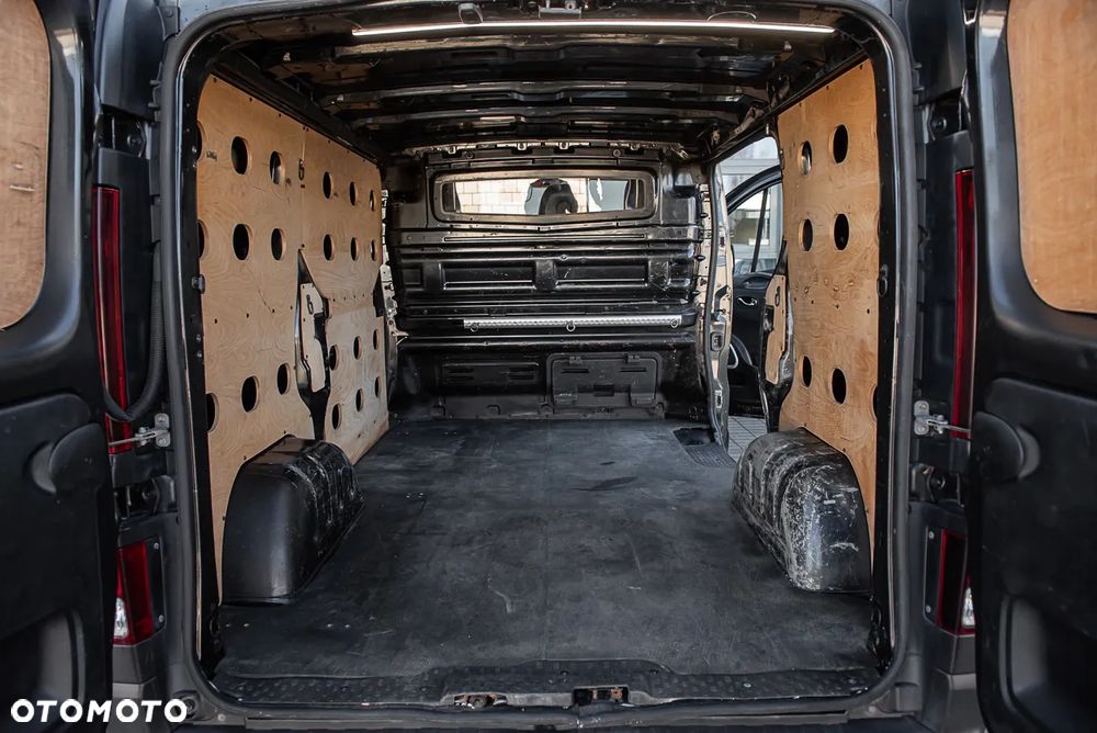 Opel Vivaro - 20