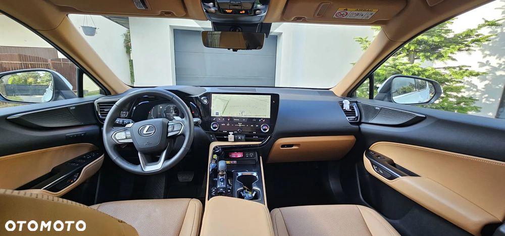 Lexus NX 350h Omotenashi AWD - 1