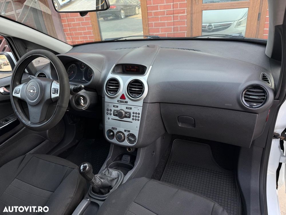 Opel Corsa 1.2 Essentia - 12