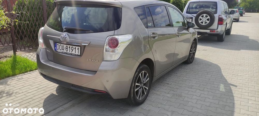 Toyota Verso 1.6 D-4D Prestige - 3
