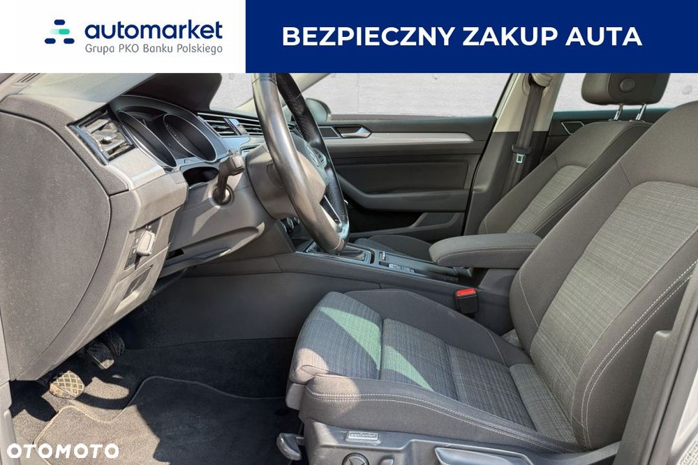 Volkswagen Passat 2.0 TDI EVO Business - 12