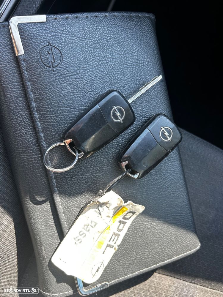 Opel Vectra Caravan 1.9 CDTi Executive - 12