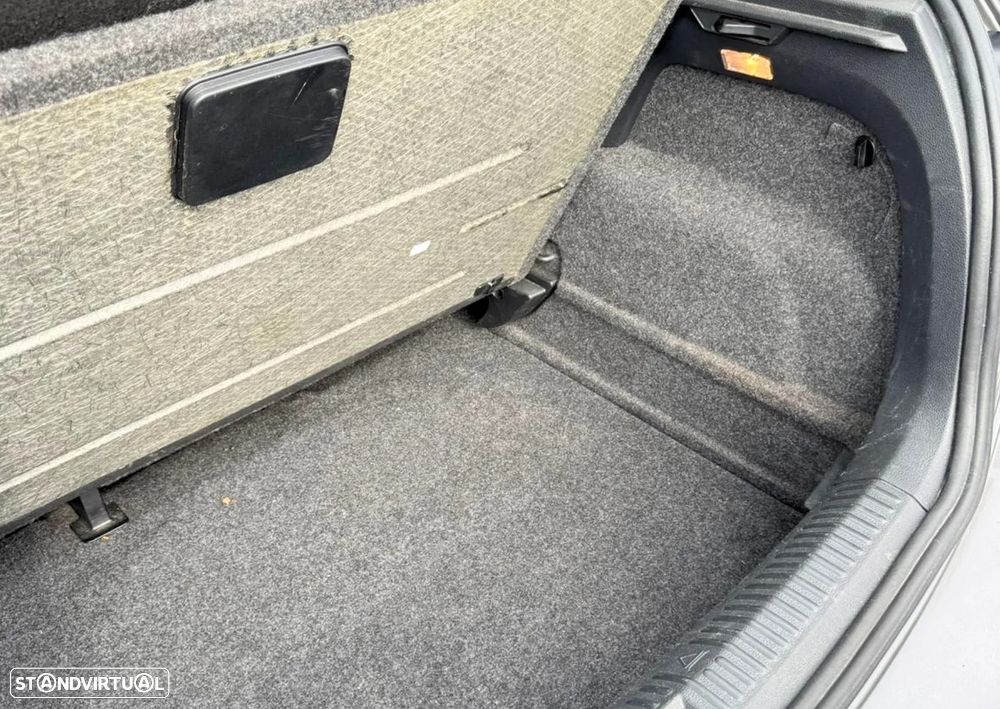 VW Polo 1.4 TDi BlueMotion - 17