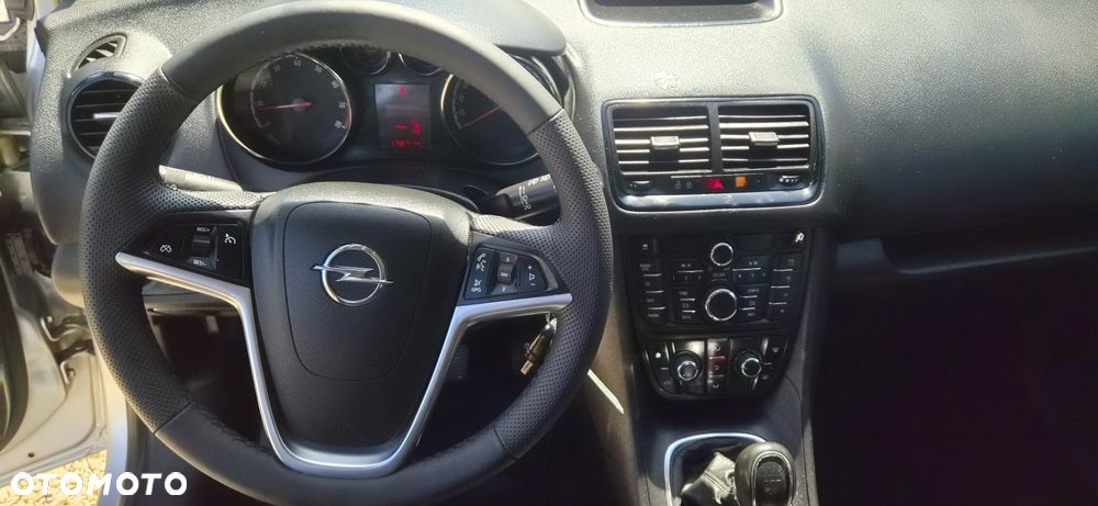 Opel Meriva - 8