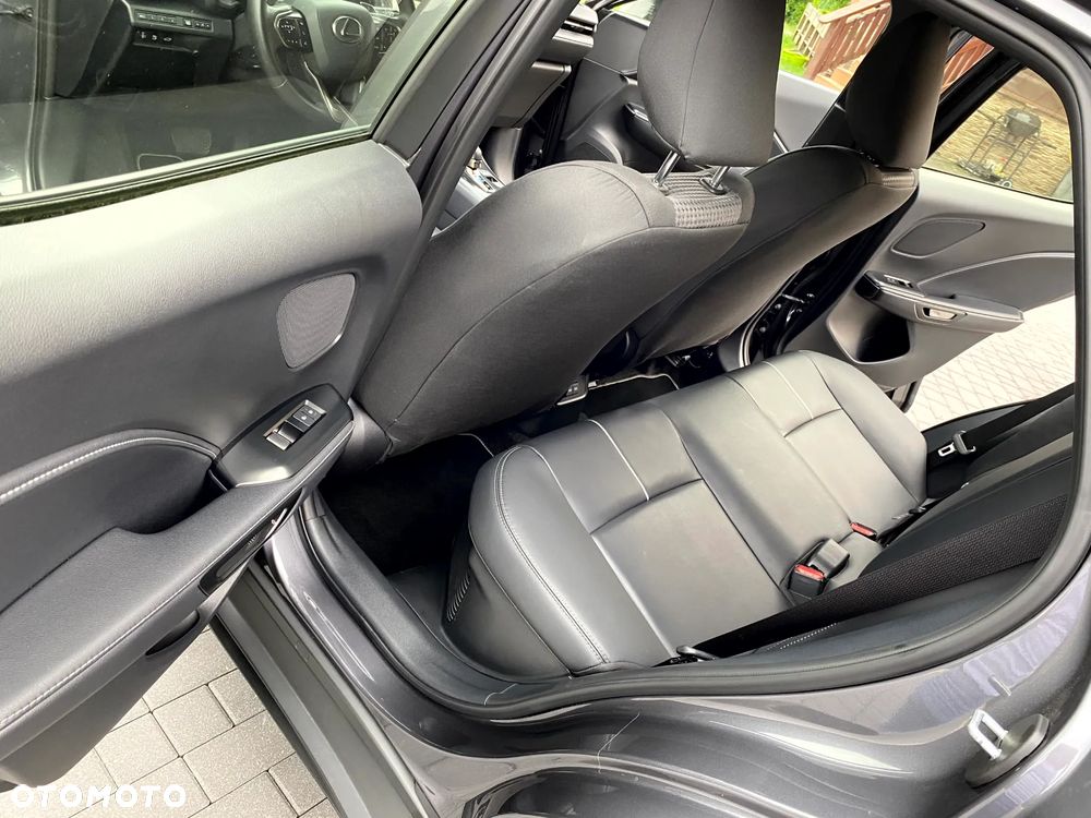 Lexus LBX 1.5 Hybrid Relax - 14