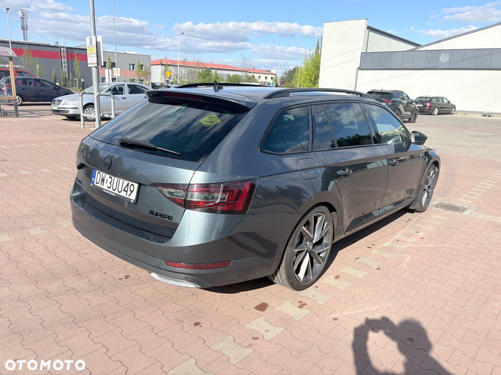Skoda Superb 2.0 TDI Sportline - 4