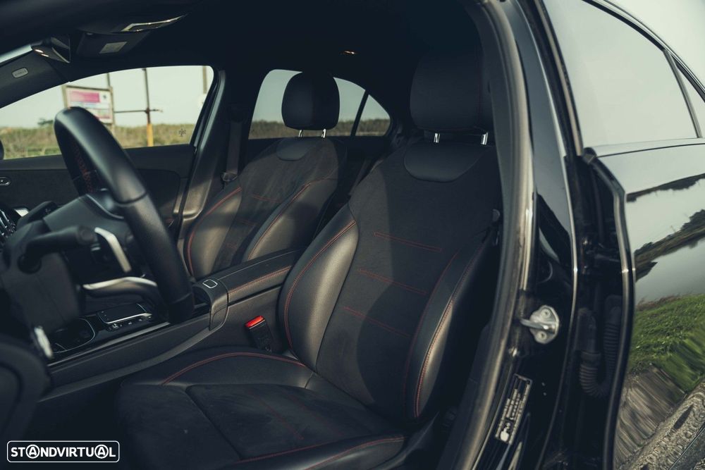 Mercedes-Benz A 250 Limousine e AMG Line - 13