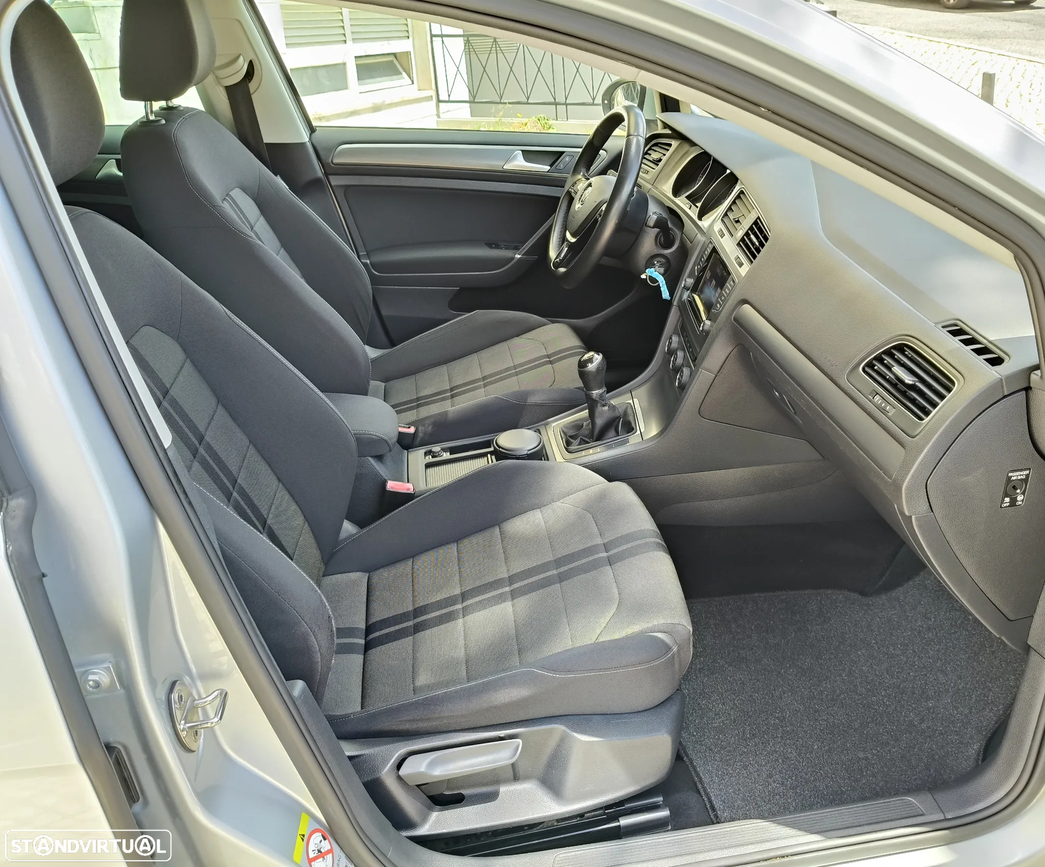 VW Golf Variant 1.6 TDi Sportline - 17