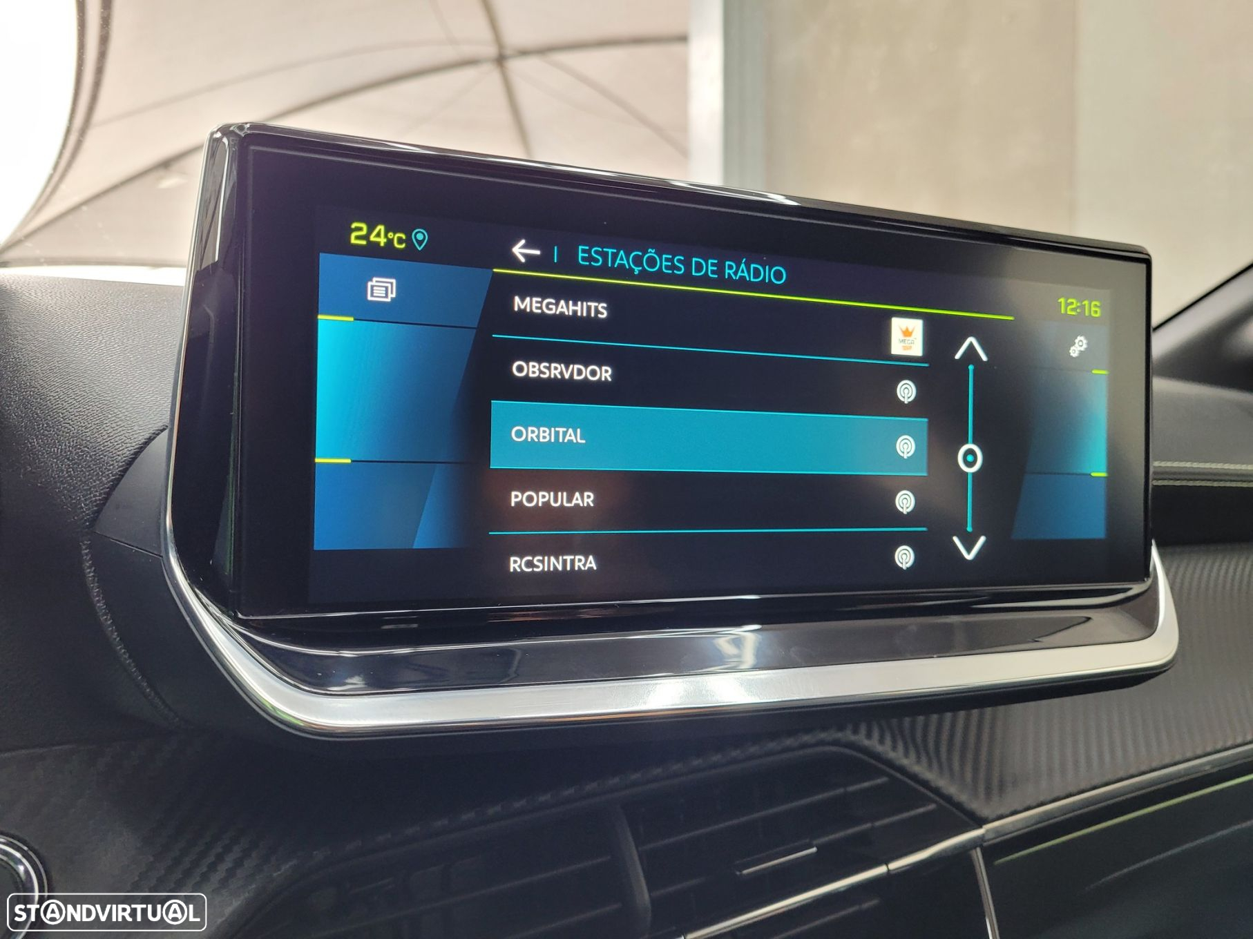 Peugeot e-208 50 kWh GT Line - 24