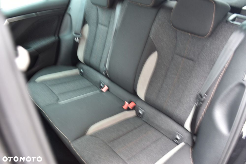 Skoda Kamiq 1.0 TSI Style DSG - 29