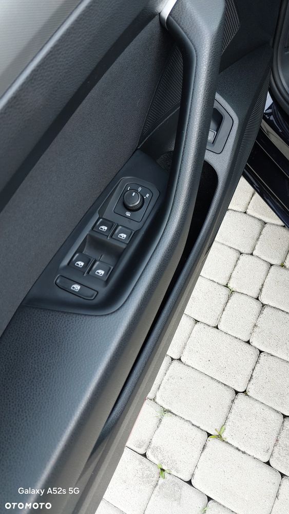 Volkswagen Passat 2.0 TDI SCR Comfortline - 31