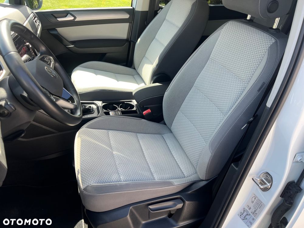 Volkswagen Touran 2.0 TDI SCR DSG ACTIVE - 21