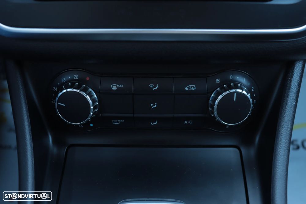 Mercedes-Benz CLA 180 CDi Urban - 19