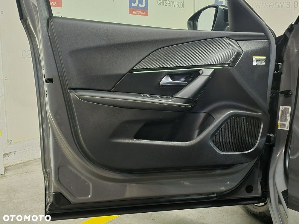 Peugeot 2008 - 12