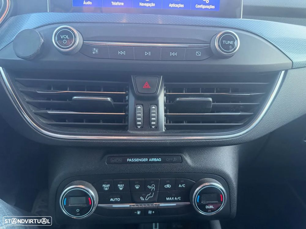 Ford Focus SW 1.0 EcoBoost Active X - 11