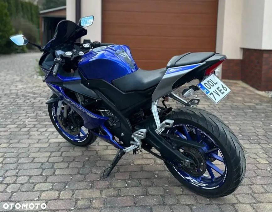 Yamaha YZF - 9
