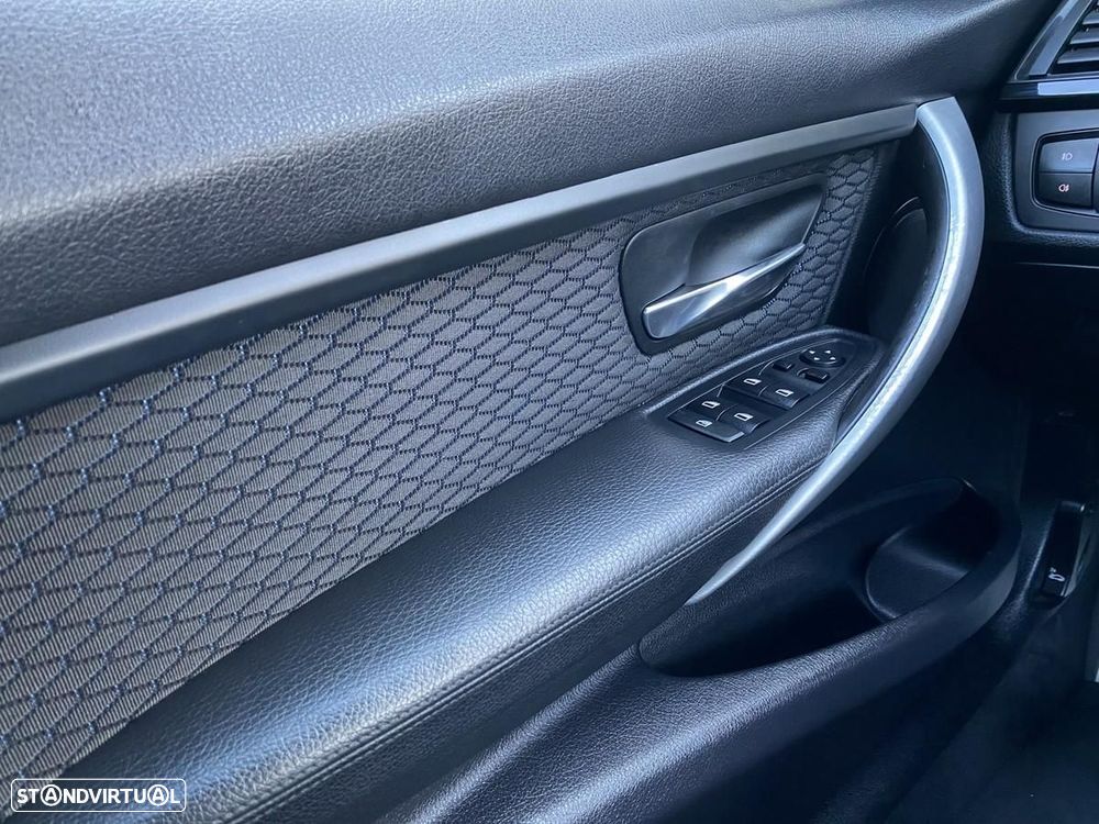 BMW 318 d Pack M - 30