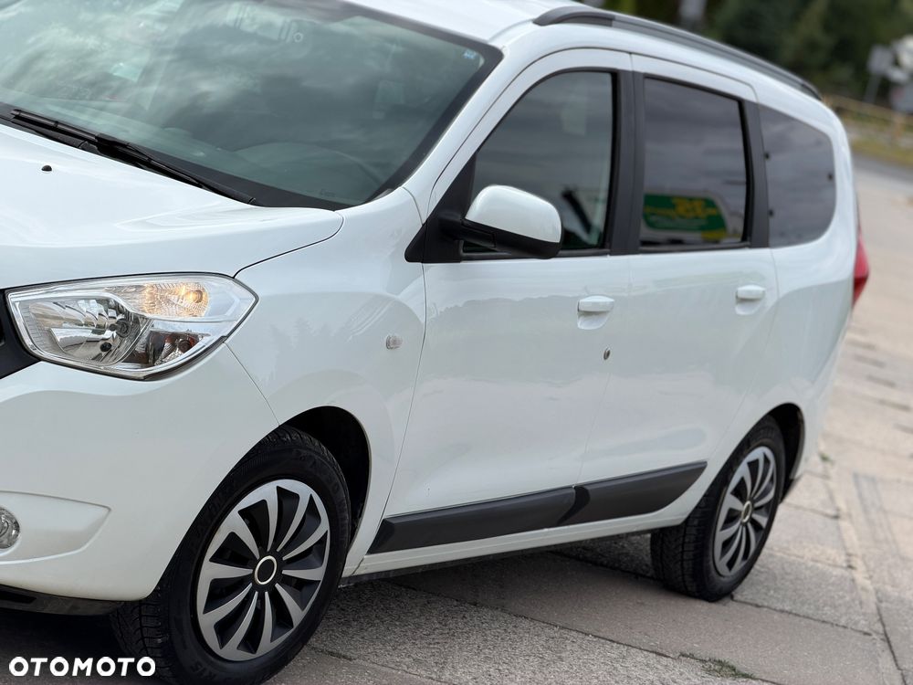 Dacia Lodgy 1.6 SCe Outdoor S&S - 11