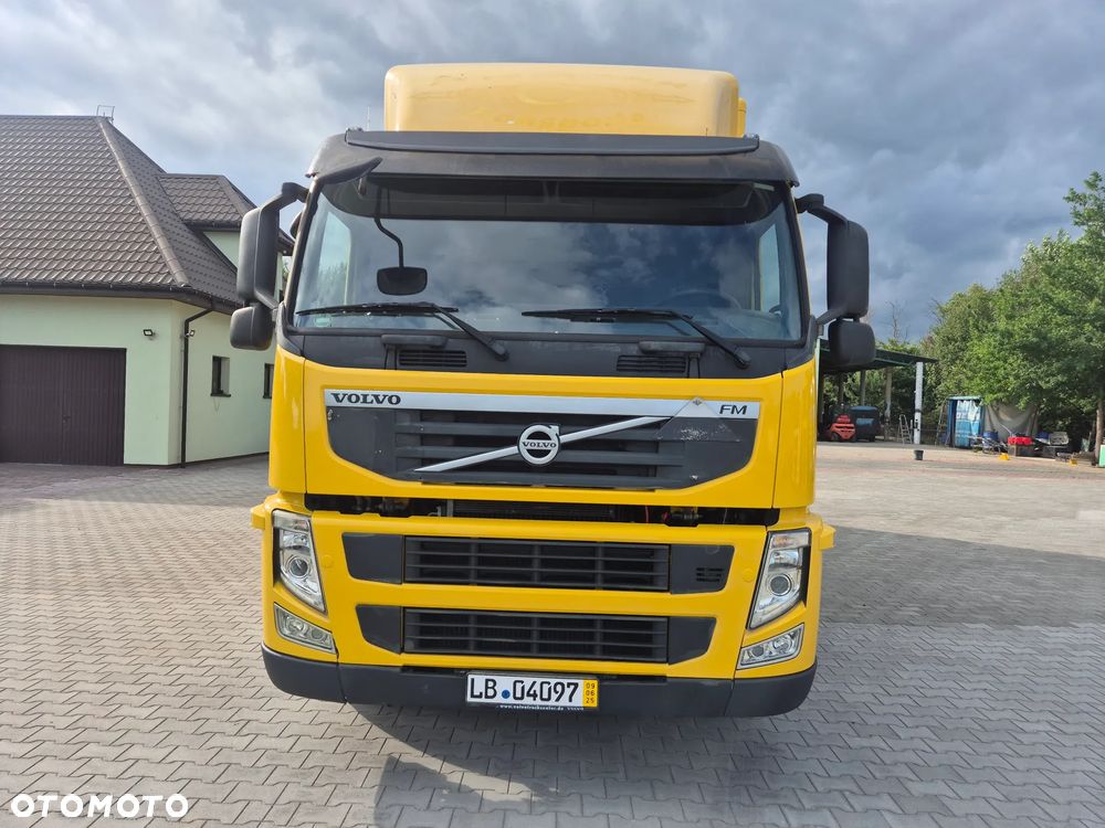 Volvo FM 330 4X2 - 2