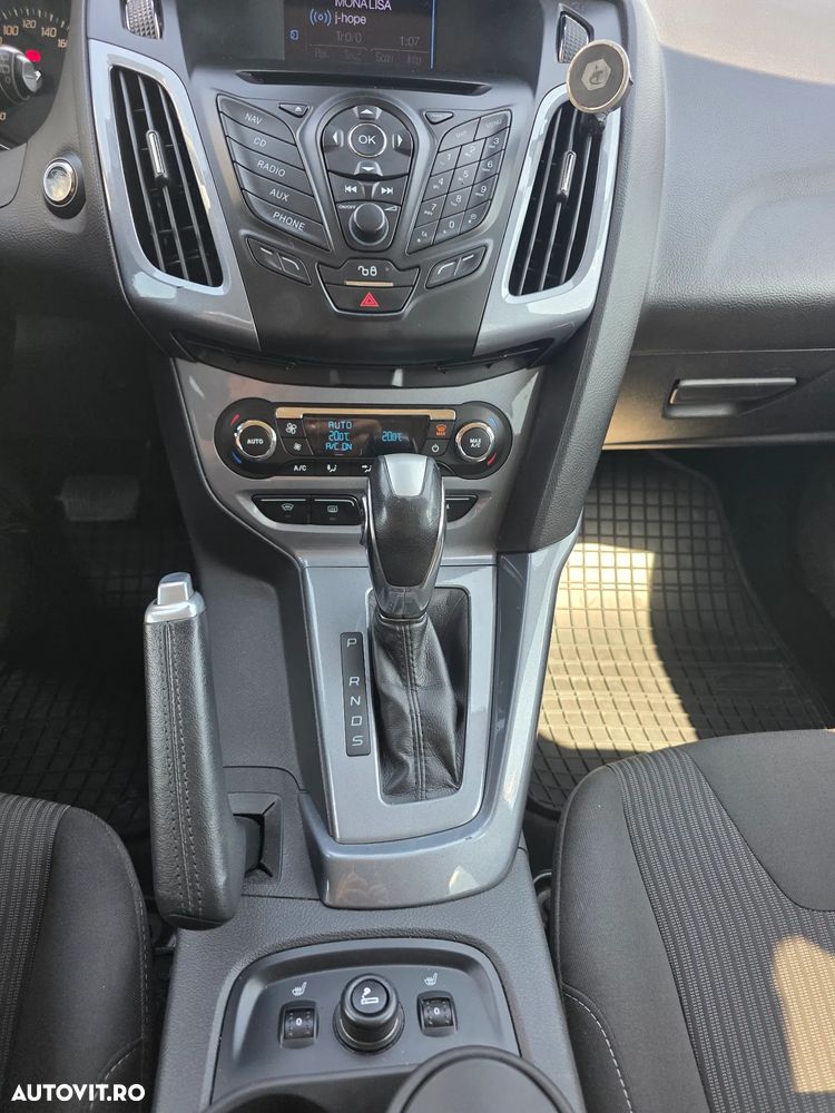 Ford Focus 2.0 TDCI DPF Powershift Titanium - 7