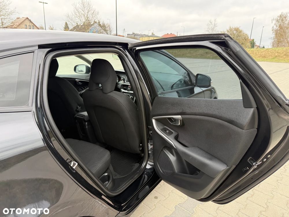 Volvo V40 D2 Momentum - 15