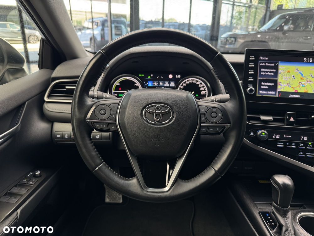 Toyota Camry 2.5 Hybrid Executive CVT - 17