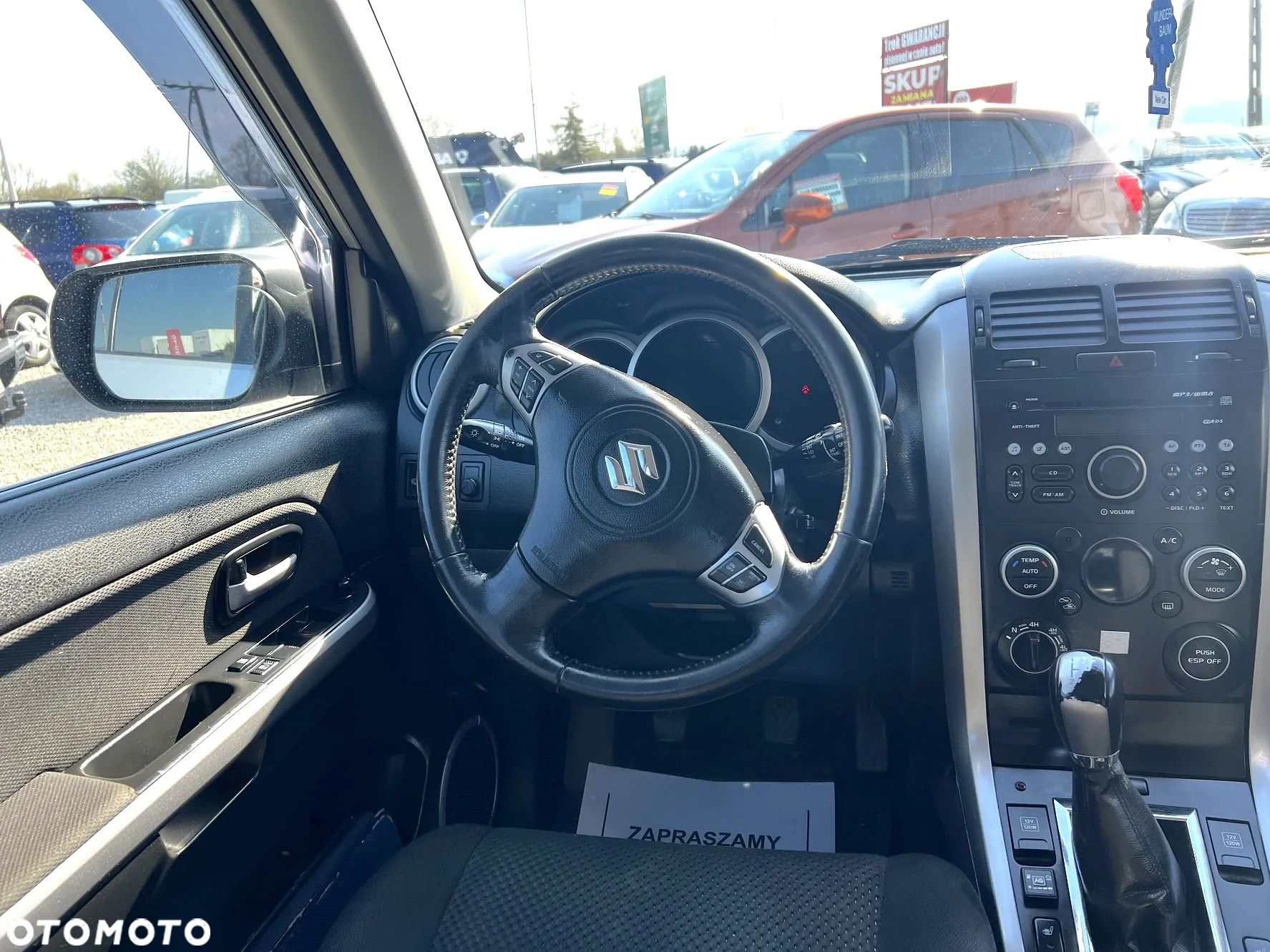 Suzuki Grand Vitara 2.4 De Luxe - 9