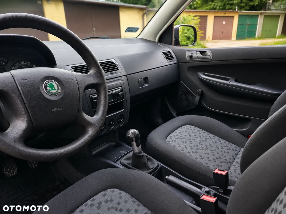 Skoda Fabia - 4