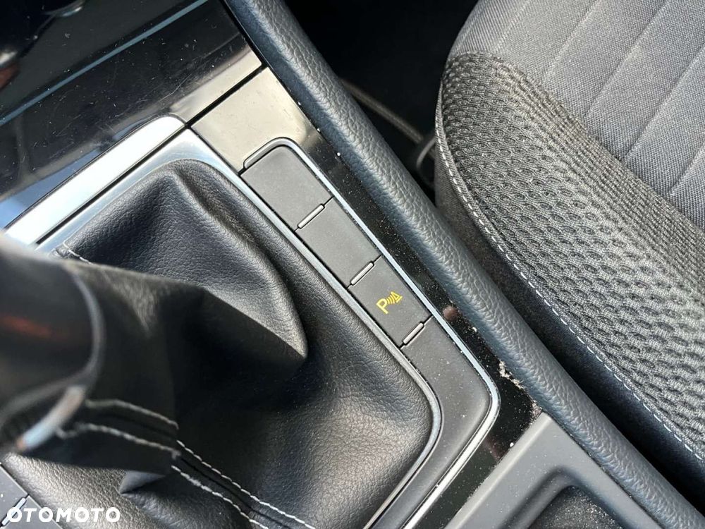 Volkswagen Golf 1.4 TSI BlueMotion Technology Cup - 15