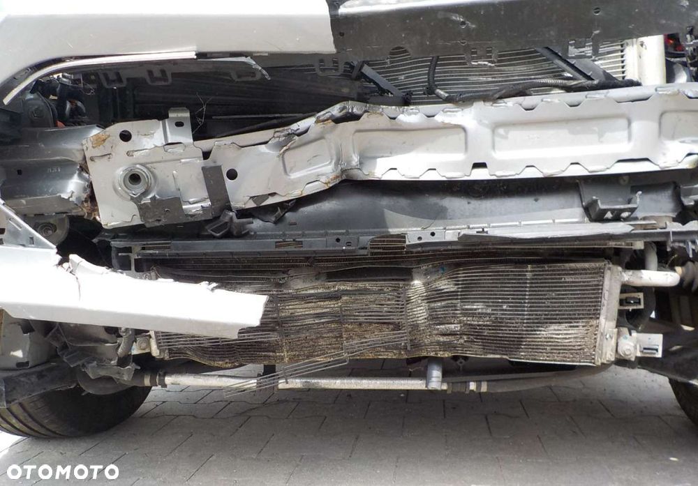 Ford Kuga - 8