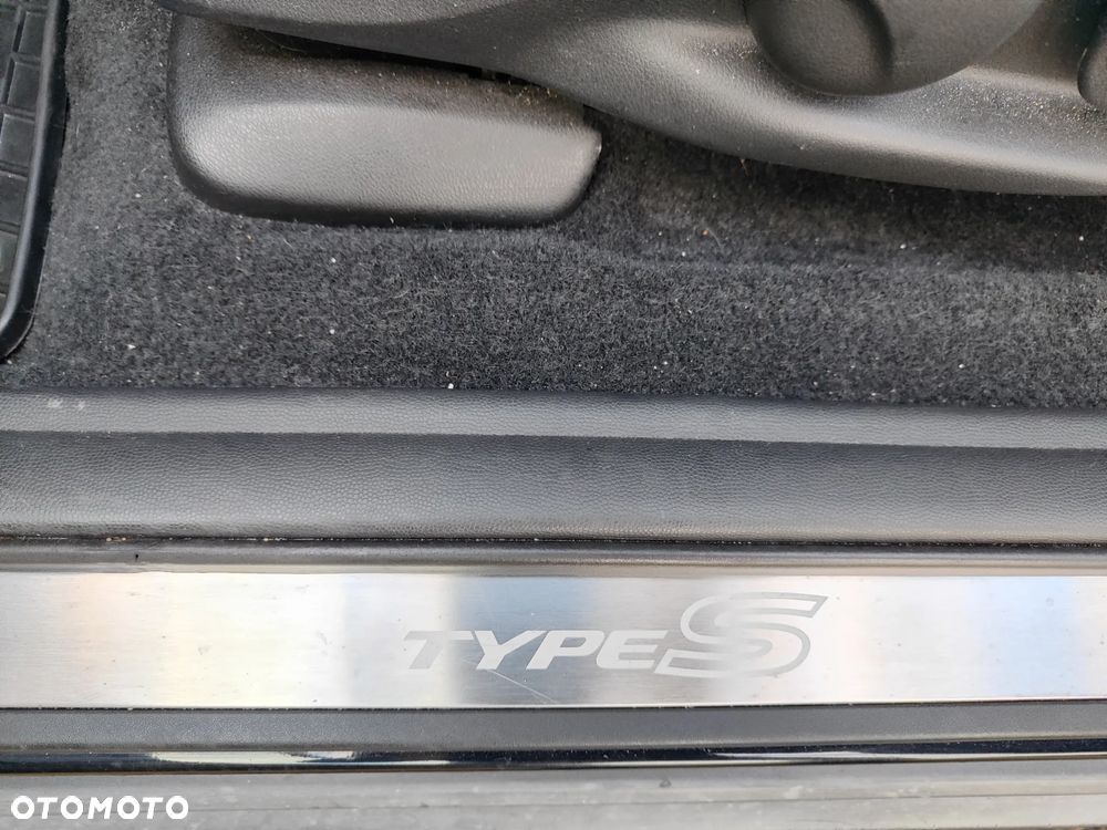 Honda Civic 1.8 LX Coupe - 15