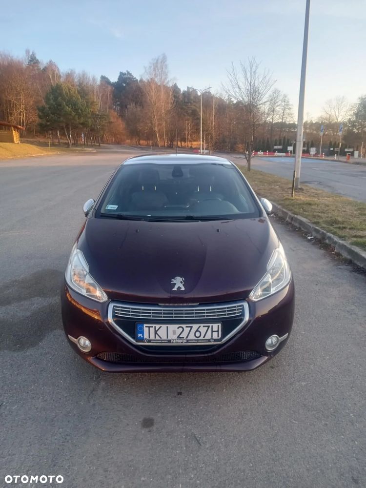 Peugeot 208 - 3