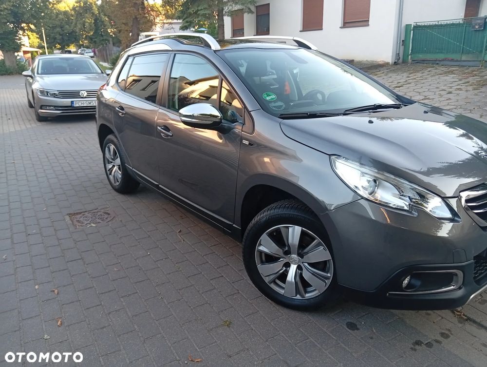 Peugeot 2008 1.2 Pure Tech Active S&S - 5