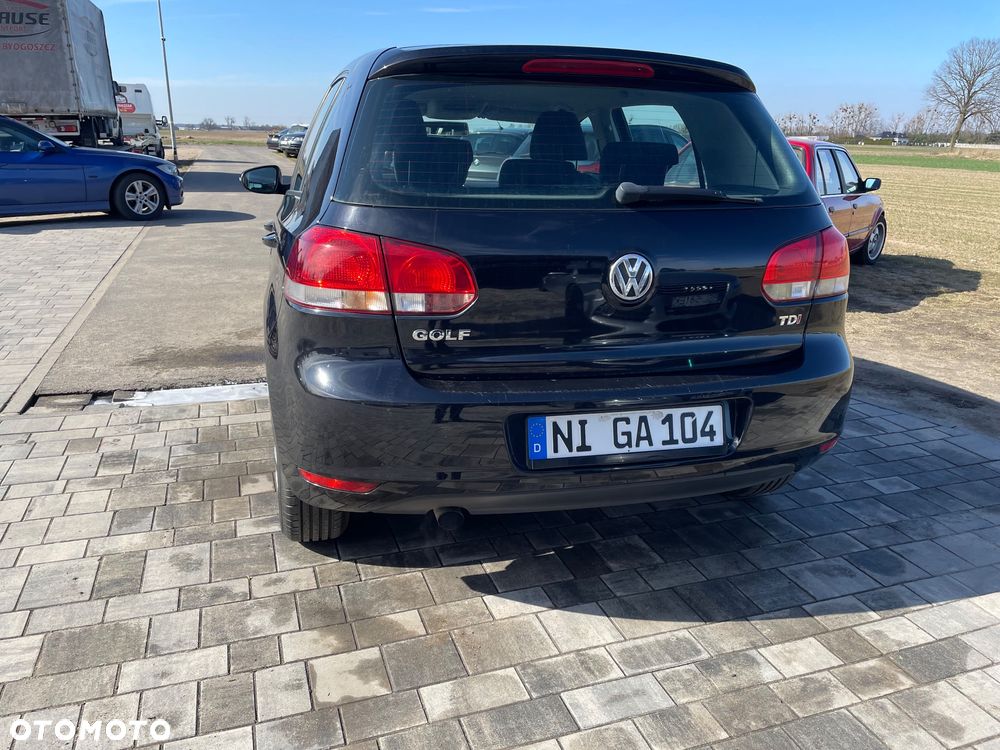 Volkswagen Golf 1.6 TDI BlueMotion Technology Trendline - 39