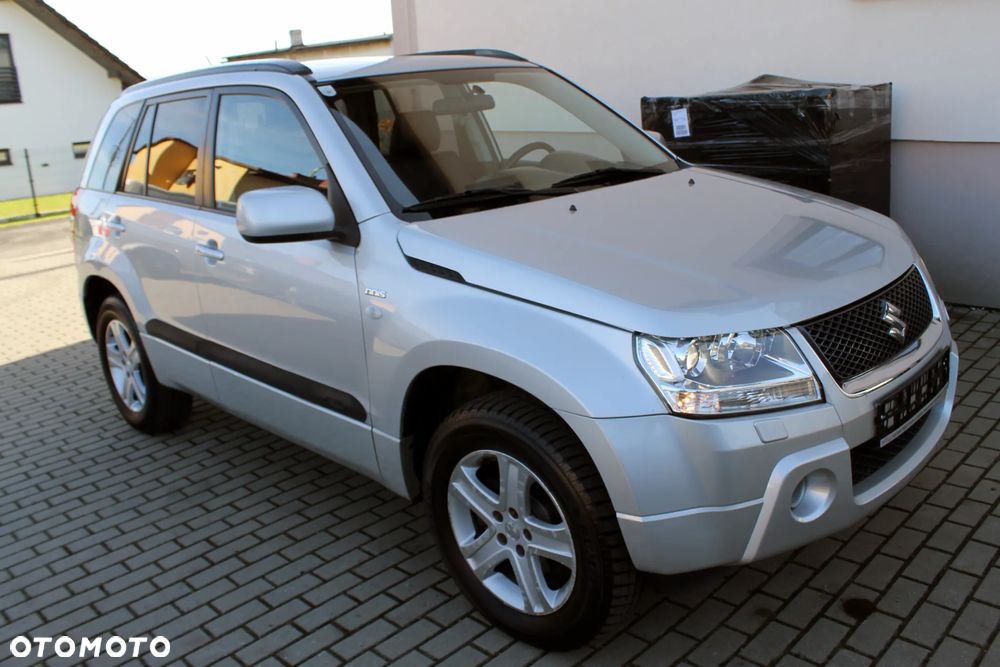 Suzuki Grand Vitara 1.9 DDiS Comfort + DPF - 3