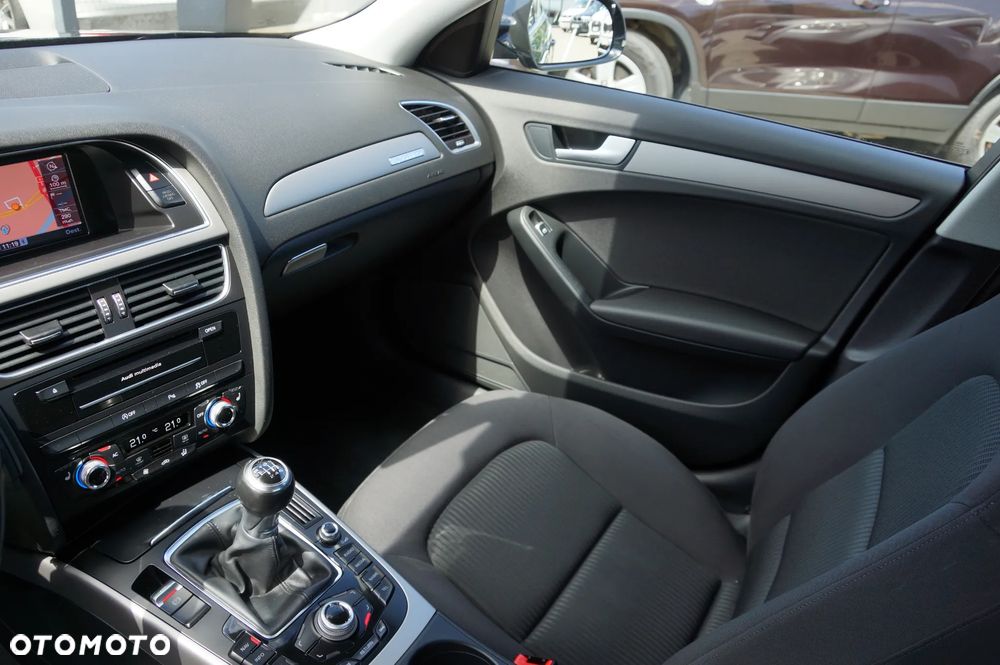 Audi A4 Limousine 2.0 TDI DPF quattro Attraction - 20