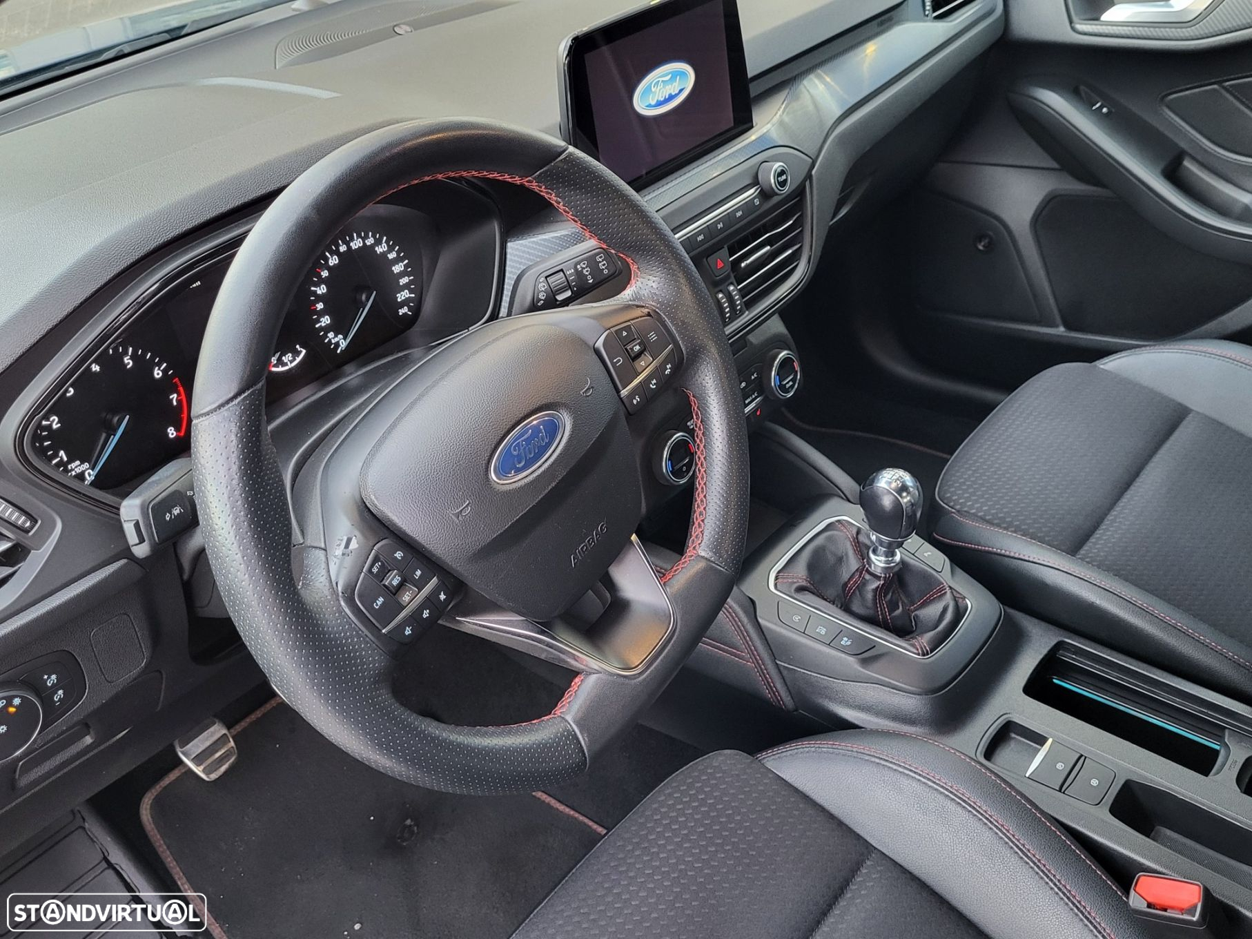 Ford Focus 1.0 EcoBoost ST-Line X - 17